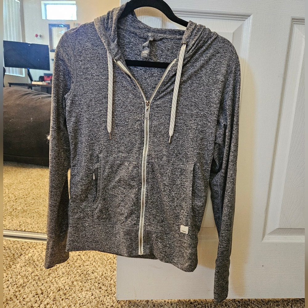 Vuori Halo Performance Hoodie 2.0